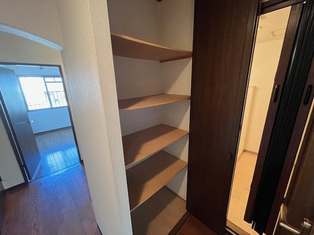 ユージィーコート巽の収納|同物件別部屋写真