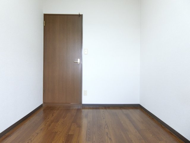 ユージィーコート巽の子供部屋|同物件別部屋写真