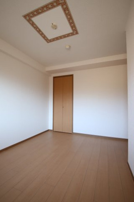 【寝室】 | ラルジュウエスト