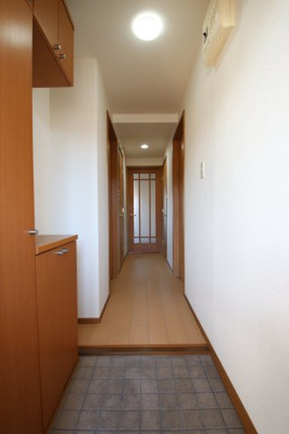 【玄関】 | ラルジュウエスト