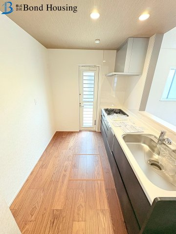並列２台駐車・西神中央駅徒歩２５分・狩場台　全２棟　２号地のキッチン