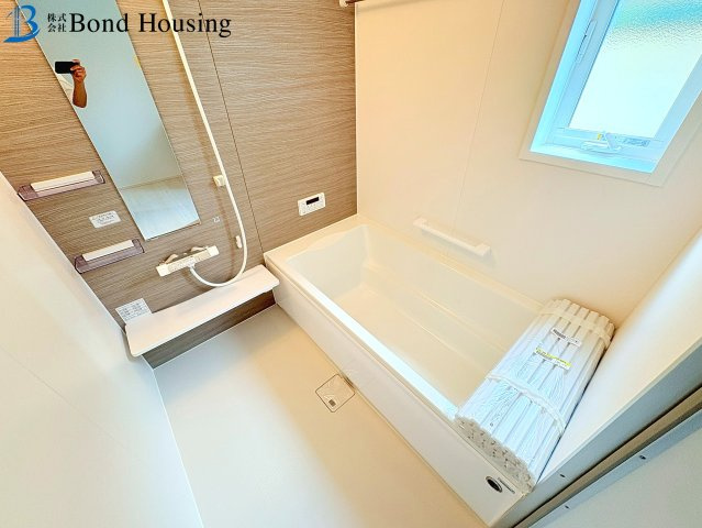 並列２台駐車・西神中央駅徒歩２５分・狩場台　全２棟　２号地の浴室