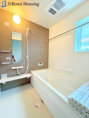 並列２台駐車・西神中央駅徒歩２５分・狩場台　全２棟　２号地の浴室