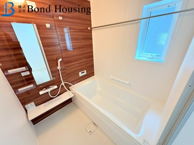 閑静な住宅地・西神中央駅徒歩２５分・狩場台　全２棟　１号地の浴室