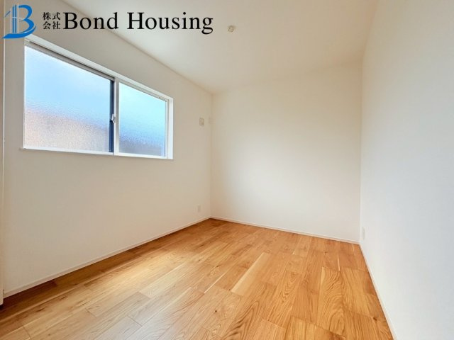 閑静な住宅地・西神中央駅徒歩２５分・狩場台　全２棟　１号地の洋室