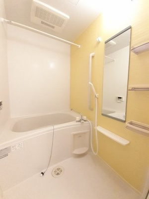 【浴室】 | メゾンＳａｋａｋｉ | きれいなお風呂です