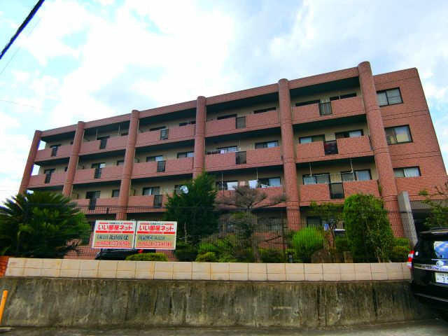 ラルジュウエスト