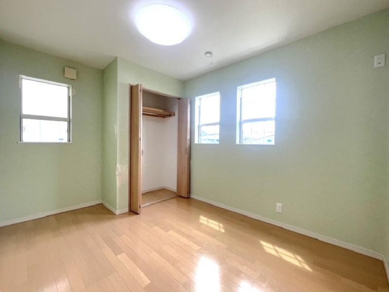 高知市瀬戸南町1丁目　中古戸建ての洋室|２F:5.5洋室