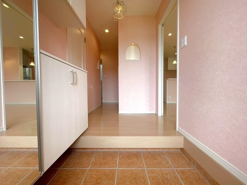 高知市瀬戸南町1丁目　中古戸建ての玄関