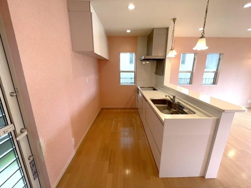 高知市瀬戸南町1丁目　中古戸建てのキッチン