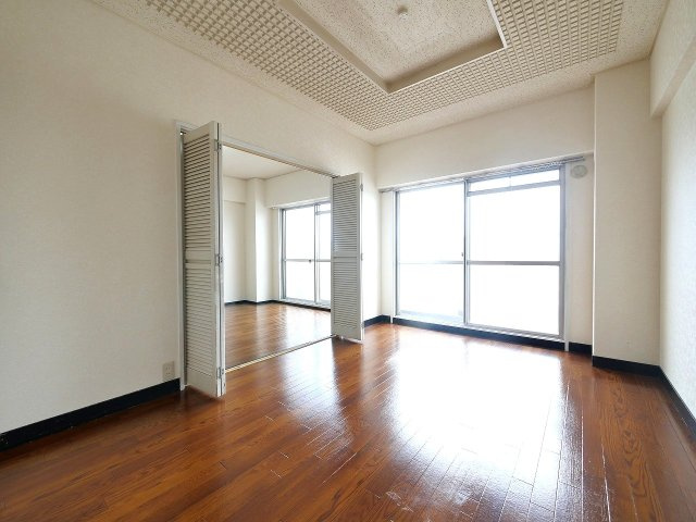 奈良パークハイツの洋室|ゆったりした洋室です