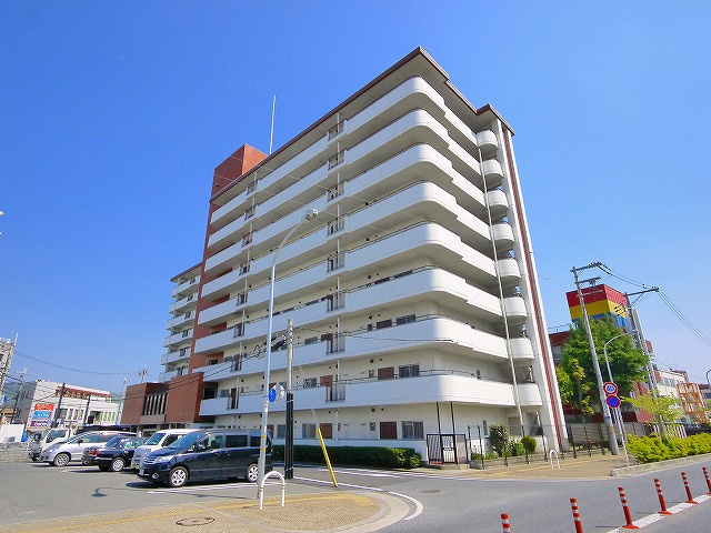 奈良パークハイツの外観|おしゃれな外観です