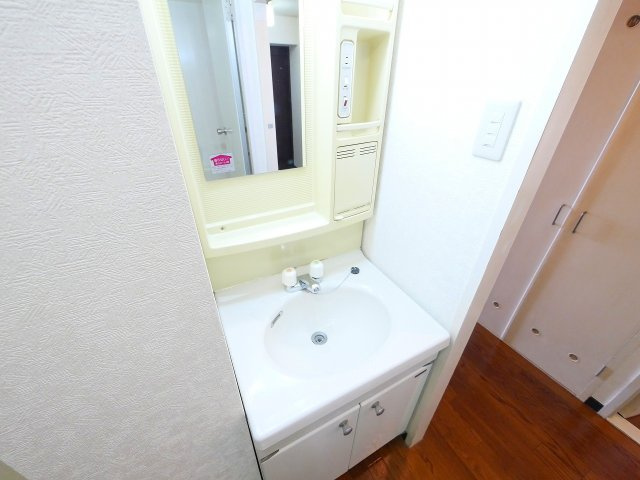 奈良パークハイツの洗面所|使いやすい洗面所です