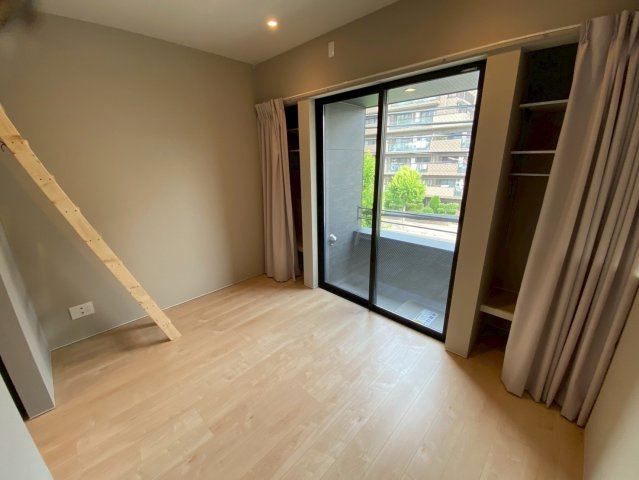 神戸甲南山手アパートメントの洋室