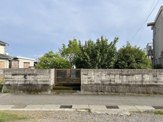 大潟町93番5　土地