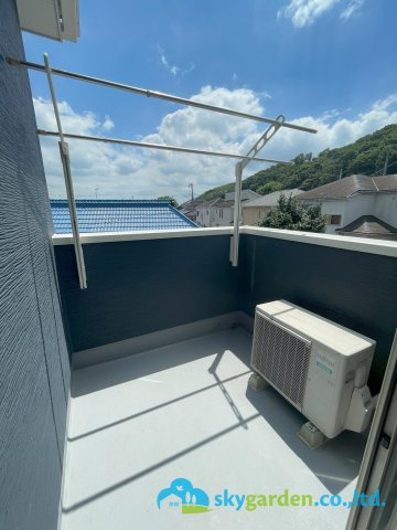 秦野市平沢　中古戸建のバルコニー