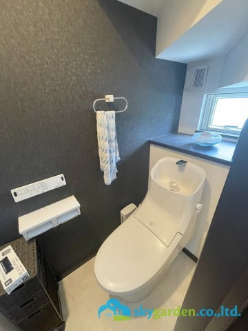 秦野市平沢　中古戸建のトイレ