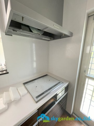 秦野市平沢　中古戸建のキッチン