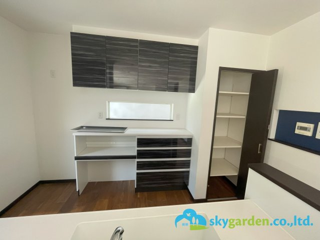 秦野市平沢　中古戸建のキッチン