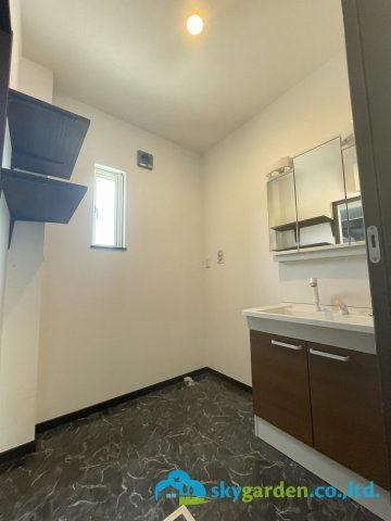 秦野市平沢　中古戸建の脱衣所