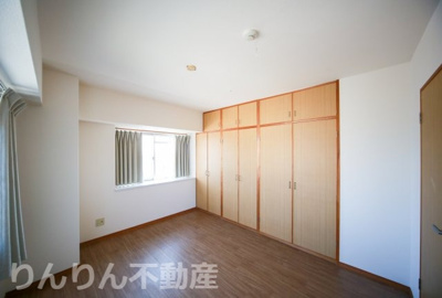 【洋室】 | 第17柴田マンション | 使い勝手のいい洋室です