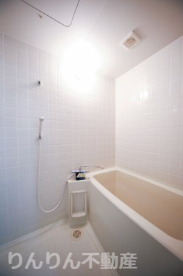 【浴室】 | 第17柴田マンション | コンパクトで使いやすいお風呂です