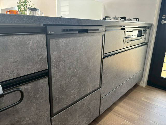 PEAKS山の田中央のキッチン