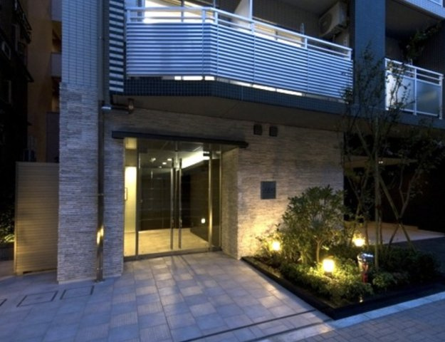 AXAS板橋本町IIIのエントランス