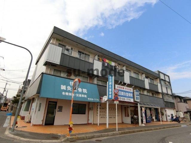 水尾グリーンハイツC棟の外観