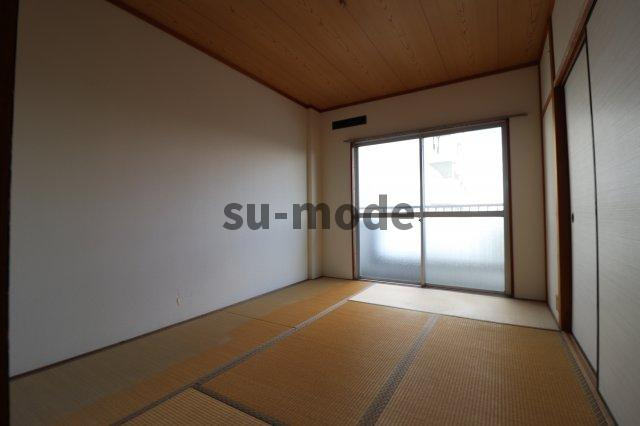 水尾グリーンハイツC棟の洋室