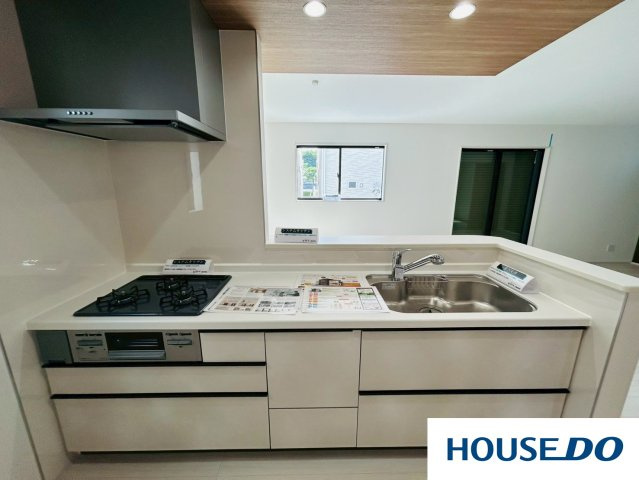 太田市龍舞町6期のキッチン|収納が分かれているので整理整頓がしやすそうなキッチンです