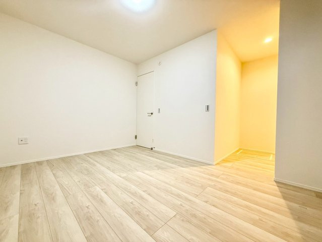 豊島区上池袋3丁目　新築戸建　残2棟の洋室|全居室は2面採光のため、通風や採光性を高めてくれます。明るく開放的で快適な居住空間を実現！