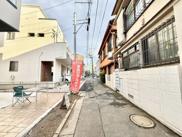 豊島区上池袋3丁目　新築戸建　残2棟の前面道路含む現地写真|現地ご見学希望・資料請求などお気軽にお問い合わせ下さい！
03-5990-5201
