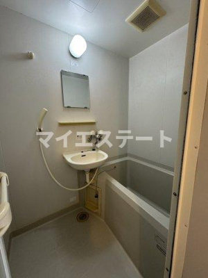 【浴室】 | メゾン北町 | 別部屋写真
