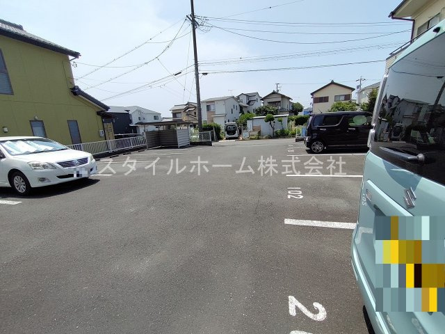サンハイム鈴木Ｂの駐車場