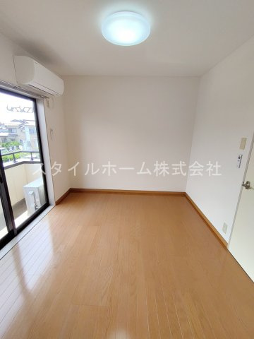 サンハイム鈴木Ｂの居間・リビング