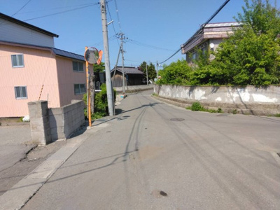 【前面道路含む現地写真】 | 合子沢松森店舗付き戸建