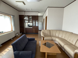 【居間・リビング】 | 合子沢松森店舗付き戸建