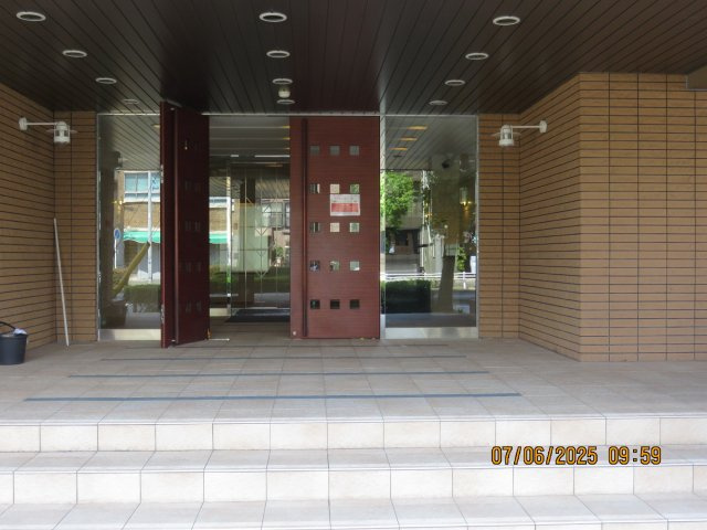 【エントランス】