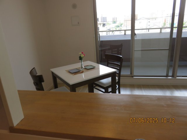 【ダイニング】