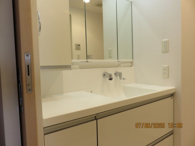 【独立洗面台】