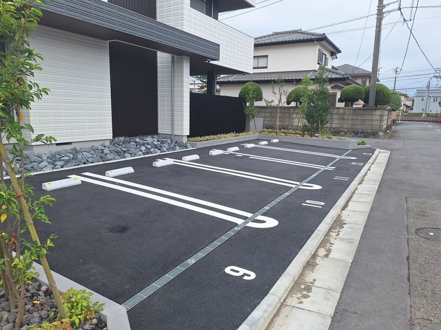 （シニア限定）アクアヘーベルヴィレッジの駐車場|月極駐車場