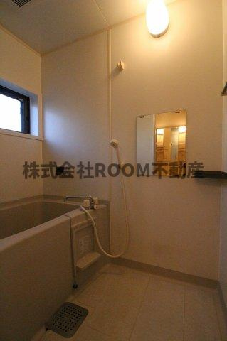 リーフレットエコー　Ⅲ号館の浴室|お風呂で日々の疲れを落としましょう