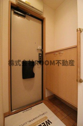 リーフレットエコー　Ⅲ号館の玄関|きれいな玄関です