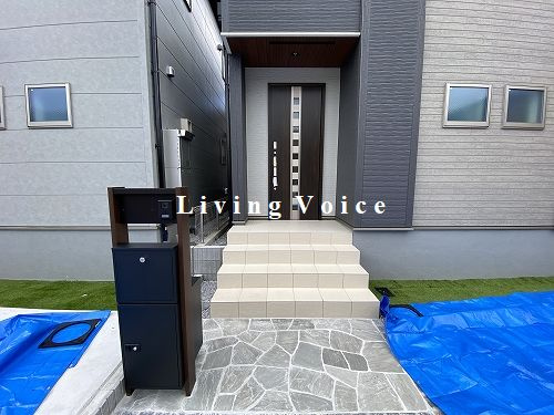 【玄関】 | 【仲介手数料０円】茅ヶ崎市松浪2丁目　新築一戸建て　3号棟　全3棟 | 【仲介手数料０円】茅ヶ崎市松浪2丁目　新築一戸建て　全3棟