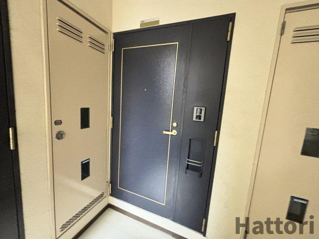 ヴィラウッドランドⅡの玄関