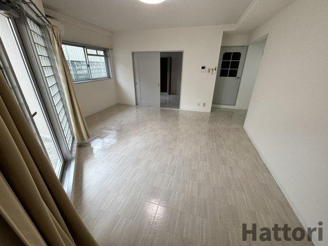 ヴィラウッドランドⅡの居間・リビング