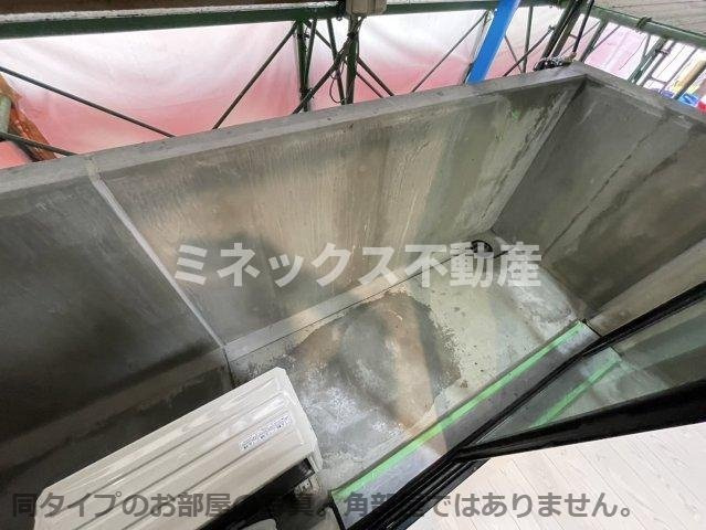 【玄関】 | The Rock APT | 同タイプのお部屋の写真