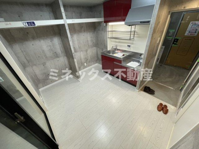 【居間・リビング】 | The Rock APT | 同タイプのお部屋の写真