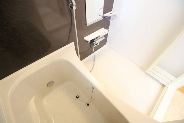 舞子坂ヒルズⅡの浴室|※お部屋により仕様が異なる場合があります※